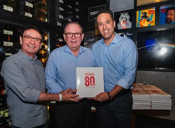 Nossa história — mais de 80